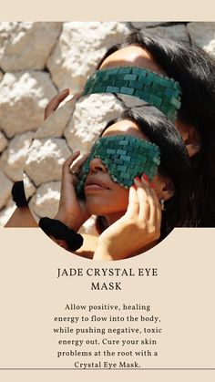 Jade Crystal Eye Mask- BENEFITS Jade Eye Mask, Healing Rooms, Salon Goals, Holistic Esthetician, Jade Eyes, Head Spa, Wellness Kit, Power Of Crystals, Beauty Therapy Room