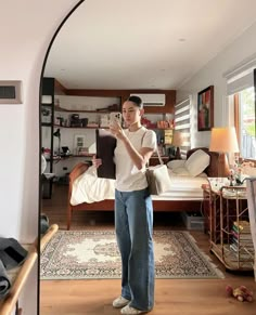 Mirror Selfie Fashion Outfit, Dress With Inner Shirt Outfit, Wide Leg Pants On Short Women, Casual Outfits Warm Weather, Everyday Outfits For College, Casual Uni Outfits Summer, Wideleg Pants Outfit, Trouser Casual Outfit, Summer Uni Outfits