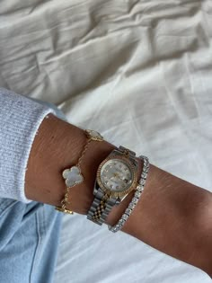 Womens Watches Aesthetic, Rolex Watch Bracelet Stack, Rolex With Van Cleef, Rolex And Tennis Bracelet, Watches Women With Bracelets, Rolex Stack Bracelets, Rolex Van Cleef Stack, Rolex Van Cleef, Bracelet Stack Van Cleef