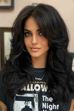 Super Glam Bouncy Layers for Long, Thick Hair Hairstyles For Layered Hair, Haircuts For Medium Hair, Long Hair With Bangs, Haircuts For Long Hair