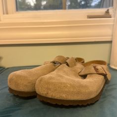 Like New, With Box Birkenstock Boston Clogs, Shoes Birkenstock, Boston Clogs, Birkenstock Boston, Birkenstock Boston Clog, Birkenstock Shoes, Taupe Color, Women's Shoes Sandals, Birkenstock