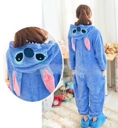 oh please someone buy me this. Fancy Hoodie, Hoodie Pajamas, Animal Pajamas, Christmas Flannel, Couple Pajamas, Boy And Girl Cartoon, Lilo Y Stitch, Lilo Et Stitch