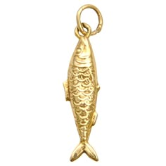 This is a 9 karat gold vintage fish charm pendant. The fish charm is beautifully detailed and has nice engravings with scales and fins on the body. Charms are great to collect as wearable memories, it has a symbolic and often a sentimental value. This vintage charm can be added to your necklace, charm bracelet or layered with your other favorites. The charm is in good condition and of good quality. It measures 2.8 centimeters in length including bail and 0.7 centimeters wide. The weight of the f Vintage Charm Necklace, Fish Pendant Gold, Gold Fish Necklace, Pisces Fish, Fish Pendant Necklace, Zodiac Pisces, Fish Jewelry, Fish Necklace, Fish Pendant