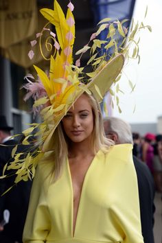 Kentucky Derby Outfit, Kentucky Derby Fashion, Derby Fashion, Royal Ascot Hats, Derby Outfits, Ascot Hats, Crazy Hats, Women Hats, Kentucky Derby Hats