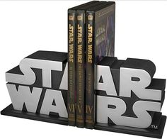 star wars bookends are stacked on top of each other