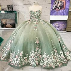 Enchanted Forest Gown, Light Green Quinceanera Dresses, Tiana Quince, Green Quince Dress, Ball Gown Sweet 16, Quinceanera Theme, Green Quinceanera Dresses, Green Ball Gown, Green Quince