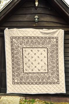 Cream and Brown Bandana Quilts Bandana Quilts, Quilted Lap Blanket, Brown Bandana, Bandana Quilt, Bandana Blanket, Earth Style, Bandana Colors, Colors Show, White Bandana