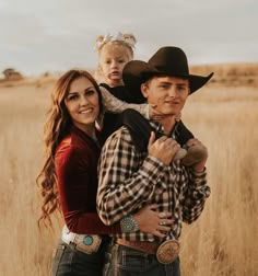 Family Photos Western, Ryder Wright, Country Family Photos, Western Family Photos, Cowboy Family, Western Photo Shoots, Ranch Family, Country Couple Pictures, Forever After All