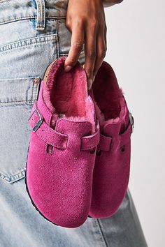 **Fit:** Narrow: A-B Width Classic slip-on Birkenstock open-back clogs in a cozy update, featuring a super soft shearling lining. * Full arch support * To grip * EVA outsole A Birkenstock narrow width fit is comparable to a Medium (B Width). | Boston Shearling Birkenstock at Free People in Pink, Size: EU 36 Boston Shearling Birkenstock, Shearling Birkenstock, Pink Birkenstocks, Boston Shearling, Birkenstock Boston Shearling, Birkenstock Boston, Lemon Pepper