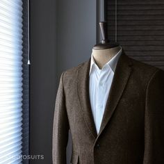 Customer Order Spotlight! Jacket commissioned by our client from Colorado, United States. Fabric : Brown Flecks Donegal Tweed, Jacket Style : Two Button, Buttons : Real Horn Mont, Pocket Accent : Ticket Pocket #studiosuits #jacket #brownjacket #donegal #tweedjacket #mensfashion #menswear #mensattire #mensoutfits #mens fashion smart #smart style #stylish #gentleman style #bespoke #customerorder #tweed style #vintage Luxury Tailored Tweed Jacket In Menswear Style, Luxury Beige Tweed Jacket For Men, Men's Tweed Jacket With Suit Collar And Concealed Placket, Luxury Menswear-inspired Plaid Tweed Jacket, Luxury Wool Tweed Jacket In Menswear Style, Luxury Double-breasted Tweed Jacket For Tailoring, Luxury Tailored Bespoke Tweed Jacket, Luxury Business Double-breasted Tweed Jacket, Luxury Tweed Wedding Suits