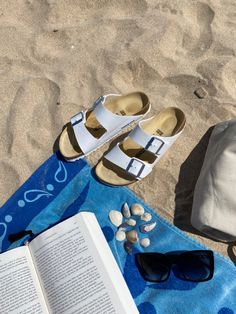 Birkenstock Arizona, Beach Day, Birkenstock, Summer Vibes, Sandals