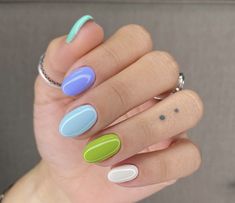 Colorful Gel Nails, Outfit Ideas August, Combination Color, Multicolored Nails, Pretty Nail Colors, Simple Gel Nails, Clothing Outfit Ideas, Cute Gel Nails, Short Acrylic Nails Designs