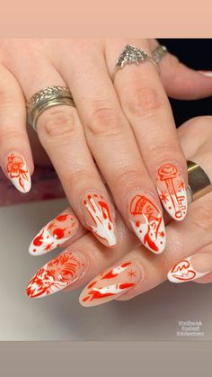 Traditional Tattoo Nails, Candy Heart Nails, Insane Nails, Tattoo Nail Art, Nail Art Almond, Edgy Nail Art, Nail Halloween, Amazing Nails