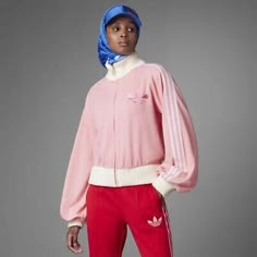 Pinterest Adicolor 70s, Rose Adidas, Adidas Jacket Women, 70s Clothing, Jacket Outfit Women, Adidas Adicolor, Adidas Outfit, Pink Adidas, Womens Activewear