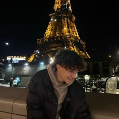 paris aesthetic
paris by night 
nighttime aesthetic
old money aesthetic
paris old money
cute boy 
curly boy aesthetic 
paris fashion week 
eiffel tower
eiffel tower aesthetic Cute Guy Aesthetics, Men Paris Outfit, Men Picture Ideas, Paris With Him, Paris Aesthetic Men, Paris Men Aesthetic, Photo Poses Men, Paris Boy Aesthetic, Paris Outfits Men