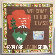 a welcome sign for students to learn how to use the classroom's animals and plants