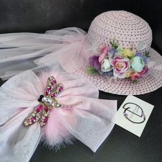 Pink Flower Hat Girls, Floral Baby Straw Hat, Toddler Fancy Summer Bonnet, Sun Hat Kids, Dragonfly Bow Clip Cap, Birthday Gift Bucket Hat Pink Flower/Floral straw/summer hat and dragonfly bow hat for toddler girl,baby,kids, little girl. The dragonfly bow and flowers can be removed, it can also be used as a hair clip. (Limited edition) The designs of all my Hats belong to me. For larger size hat and If you want color change, please contact me. SİZE 52cm- 2-6 Years Pink Hair Accessories For Beach In Spring, Pink Hair Accessories For Spring Beach, Pink Spring Hair Accessories For Beach, Whimsical Pink Mini Cap Hats, Pink Brimmed Hat For Gift, Pink Cap Mini Hat As Gift, Cute Mini Hats For Spring Parties, Pink Hat For Kentucky Derby Gift, Pink Flower Mini Hat Adjustable