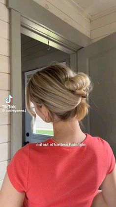 Low Bun, Hair Today, Messy Hairstyles, Hair Dos, Perm, Pretty Hairstyles