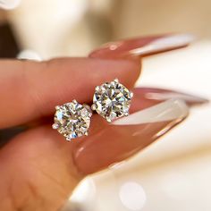 Moissanite Classic 2.0 Carat Round Cut Stud Earrings-Maxinejewelry