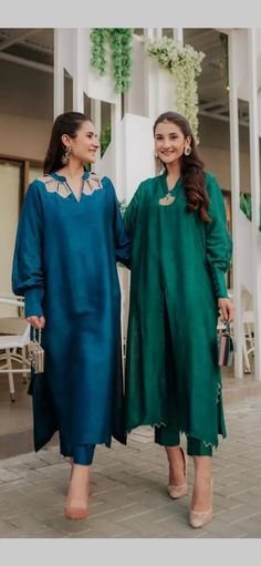 Plain Shirt Design For Women Pakistani, Plane Dress Design Pakistani, Neck Designs For Suits Pakistani, Plane Suit Designs, Straight Outfits, Shirts Design For Girls Pakistani, Straight Kurti Designs, Style Outfits Summer, Summer Vibes Aesthetic