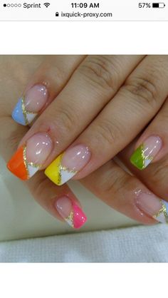 Summer Nails Tips, Nail Polish Designs Easy, French Nails Ideas, Easy Nail Polish Designs, Beginners Nail Art, Penguin Nails, French Tip Nail Art, Nail Bling, Fancy Nail Art