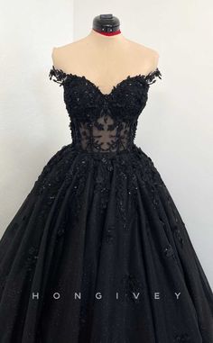 Goth Sweet 16 Dress, Dark Dresses Elegant, Embroidered Lace Wedding Dress, Fairytale Wedding Gown, Illusion Design, Beaded Lace Wedding Dress, Floral Applique Dress, Black Ball Gown, Stunning Prom Dresses