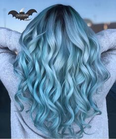 hair, girl, colour, haircut, hairstyle, fashion, style, black, brown, blue, purple, blond, pretty, balayage, curly, rose gold, long, braids, short, tutorial, formal, ideas, wavy, wedding, growth, goals Mermaid Hair Color, Colourful Hair, Pulp Riot, Summer Ocean, Peinados Fáciles Para Cabello Corto, Hair Color Blue