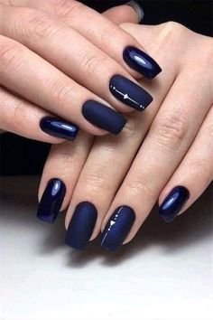 Navy Blue Nail Designs, Dark Blue Nail, Blue Manicure, Geometric Nails, Geometric Aesthetic, Navy Nails, Navy Blue Nails, Wedding Nails Glitter, Geometric Nail Art