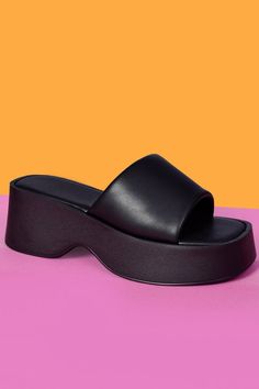 "These platform sandals offer an elevated look with a cushioned sole and supportive strap, perfect for day or night. The 1.5\" platform provides optimal height, while the sole offers perfect cushioning. Plus, they come in classic black to match any look! *RUN VERY LARGE RECOMMEND SIZING DOWN 1 SIZE* ♻️DEADSTOCK/NEVER WORN/ BRAND NEW | Circa 90s-Y2K♻️ Measurements: *Platform 1-2\"  Content & Care: *Faux Leather *Wipe Clean / *Imported" 90s Platform Sandals Outfit, 90s Platform Sandals, Platform Sandals Outfit, Lv Slippers, Platform Sandals Black, Cross Front Top, Butterfly Bags, Sandals Outfit, Embroidered Butterfly