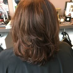 90s Layered Bob, Medium Length Wavy Hair, Short Grunge Hair, Fall Hair Color For Brunettes, Hair Inspiration Short, Shoulder Length Hair Cuts, Haircuts For Medium Hair, Hair Color And Cut