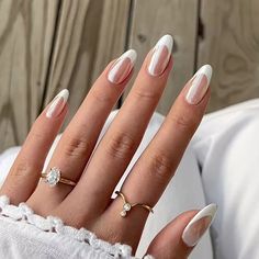 15 White Chrome Nail Ideas, From French to Frosted Graduation Nail Designs, Fall Almond Nails, Bridesmaids Nails, Graduation Nails, Squoval Nails, Time Pass, Nude Nail Designs, Blue Nail Designs