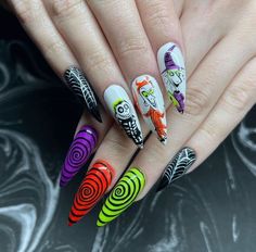 Lock Shock Barrel Nails, Lock Shock And Barrel Nail Art, Lock Shock And Barrel Nails, Oogie Boogie Nails Acrylic, Oogie Boogie Nail Tutorial, Oogie Boogie Nails