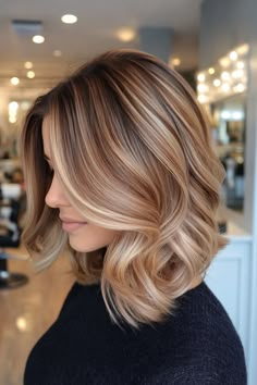 Discover the 60 latest bob haircuts for women in 2024! Stay stylish and on-trend with these fresh, modern looks. 💇‍♀️✨ #BobHaircuts #2024Trends #HairInspo Bob Hair Color, Gorgeous Hair Color, Brown Hair With Blonde Highlights, Bob Haircuts For Women, Hair 2024, Haircuts For Medium Hair, Hair Color And Cut, Hair Color Balayage, Short Haircut