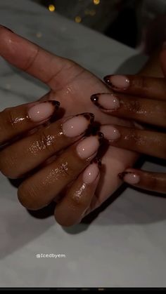 Brown Patterned Nails, Almond Nails Clear Designs, Nail Inspo Acrylic Brown, Brown On Brown Nails, Short Coffin Neutral Nails, Oval Brown French Tip Nails, Short Almond Nails Stars, Cocoa Nails Design, Brown Tortoise French Tip Nails