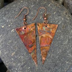 Unique Rust-colored Earrings With Ear Wire, Unique Rust Earrings With Ear Wire, Artisan Orange Copper Earrings, Rust-colored Soldered Copper Earrings, Artistic Brown Copper Earrings, Artisan Rust-colored Earrings As Gift, Artistic Copper Earrings, Handmade Rust-colored Earthy Earrings, Rustic Copper Earrings In Rust Color