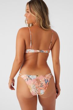 Get ready for beach days. This bikini bottom has a strappy side detail, allover print and cheeky coverage fit. O'Neill Women's bikini bottom Cheeky coverage Strappy side detail Allover print 82% Recycled Polyamide, 18% Elastane | O'Neill Women's Punta Tropical Cardiff Cheeky Bottoms in Canyon Clay, Size 2XL, Elastane/Polyamide Suits Series, Swimsuit Edition, Loungewear Outfits, Spring Suit, Girl Beanie, Loungewear Dresses, Womens Wetsuit, Swimsuits Hot, Denim Sweater