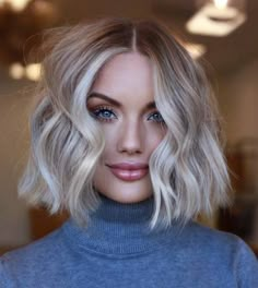 Miranda Derrick Hair, Blonde Short Haircut, Fall Haircuts, Bridesmaids Hair, Fall Hair Cuts, Penteado Cabelo Curto, Bob Haircut, Short Blonde Hair, Top Trending