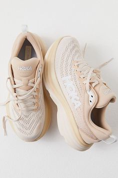 Hoka Bondi 8, Hoka Shoes, Shoe Wishlist, Cute Sneakers, Shoe Inspo, Swag Shoes, Road Running, Custom Sneakers, Crazy Shoes