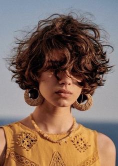 Haircuts For Wavy Hair Short, Wavy Hair Short, Curly Short Hairstyles, Pinterest Haircuts, Curly Short, Wavy Haircuts, Short Curly Haircuts