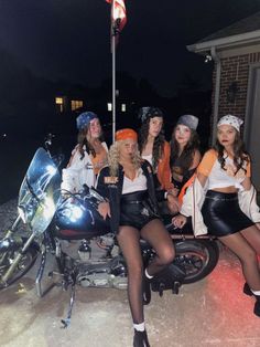 Bikers Costume Halloween, Biker Outfits For Women Halloween, Bikers Spirit Week Outfit, Bikers Halloween Costumes, Womens Biker Costume, Biker Babe Costume, Biker Outfits For Women Spirit Week, Gangster Halloween Costumes Girl, Biker Dress Up Day