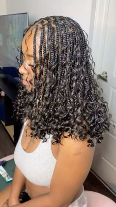 Cute Bob Braids, Braided Boho Bob Knotless, Cute Braided Hairstyles With Weave, Bohemian Knotless Braids Medium Length, Short Bohieman Knotless Box Braids, Hairstyle For Black Girls Braided, Winter Hairstyles For Black Women Braids, Boho Knotless Short