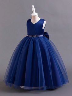 Vestido de princesa largo sin mangas para niña preadolescente con gran lazo, perfecto para fiestas de cumpleaños, bodas, banquetes, actuaciones | Mode de Mujer | SHEIN España Wedding Dress For Kids, Kids Wedding Dresses, Kids Wedding Dress, Gown For Kids, Bubu Gown Styles, Wedding Dresses For Kids, Party Wear Indian Dresses