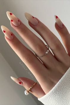 Minimal Nails, Simple Acrylic Nails, Heart Nails, Funky Nails, Creative Nails, Valentines Nails, Nude Nails, Nails Inspo, Almond Nails