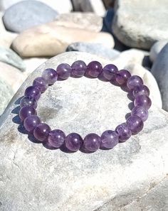 Amerhyst Bracelet, Amethyst Stone Bracelets, Marble Bracelet, Mha Dr, Amethyst Bracelet Beads, Peaceful Energy, Spiritual Bracelets, Purple Bracelet, Purple Marble