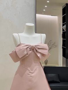 Item Details ： Product Number : SD196 Fabric: A Line Silhouette：Satin Sleeves : Sleeveless Back Style: Zipper Size: S,M,L S:Length:74cm Bust :74-82cm Waist :68cm M :Length:75cm Bust :78-86cm Waist :72cm L :Length:76cm Bust :82-90cm Waist :76cm Chic Strapless Satin Dress With Bow, Chic Satin Strapless Dress With Bow, Chic Strapless Dress With Bow Straps, Sleeveless Satin Strapless Dress With Bow, Satin Strapless Dress With Bow, Off-shoulder Satin Dress For Summer Nights, Strapless Sleeveless Satin Dress With Ruffles, Chic Off-shoulder Satin Dress, Strapless Satin Mini Dress With Ruffles