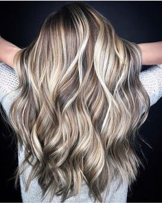 Blended Highlights And Lowlights Blonde, 2023 Hair, Birthday Hair, Top Hairstyles, Blonde Hair With Highlights, Brown Blonde Hair, Hair Coloring, Favorite Hairstyles