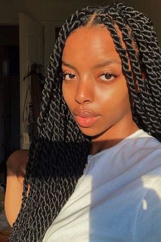 Learn how to properly keep your hair healthy while it's in a protectivestyle like twists. Senegalese Twist Hairstyles, Cute Summer Hairstyles, Big Box Braids Hairstyles, Box Braids Hairstyles For Black Women, Braids Hairstyles Pictures, Twist Braid Hairstyles, Protective Hairstyles Braids, Senegalese Twist, Hair Twist Styles