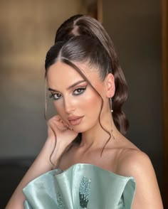 Fashion Username Ideas, Ponytails With Bangs, Username Ideas Instagram, Ponytail Updos, Sleek High Ponytail, Chic Ponytail, Gala Night, Medium Long Haircuts, Night Hairstyles