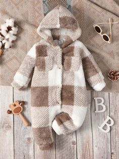 Baby Boy Buffalo Plaid Dual Pocket Hooded Flannel Jumpsuit Multicolor   Long Sleeve Flannelette Gingham Sweatshirt Medium Stretch  Baby Boys Clothing, size features are:Bust: ,Length: ,Sleeve Length: Jumpsuit Winter, Elegant Rompers, Baby Overall, Timeless Watches, Hooded Flannel, Plaid Sleeve, Practice Outfits, Baby Fits