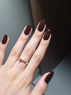 bolo de chocolate dailus / esmalte marrom / unhas amendoadas/ unhas naturais/ natural nails Brown Nails, Autumn Nails, Nude Nails, Almond Nails, Natural Nails, Stylish Nails, Lifestyle, Nails, Instagram